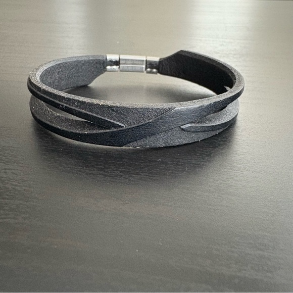 Black Leather Bracelet - Picture 2 of 10
